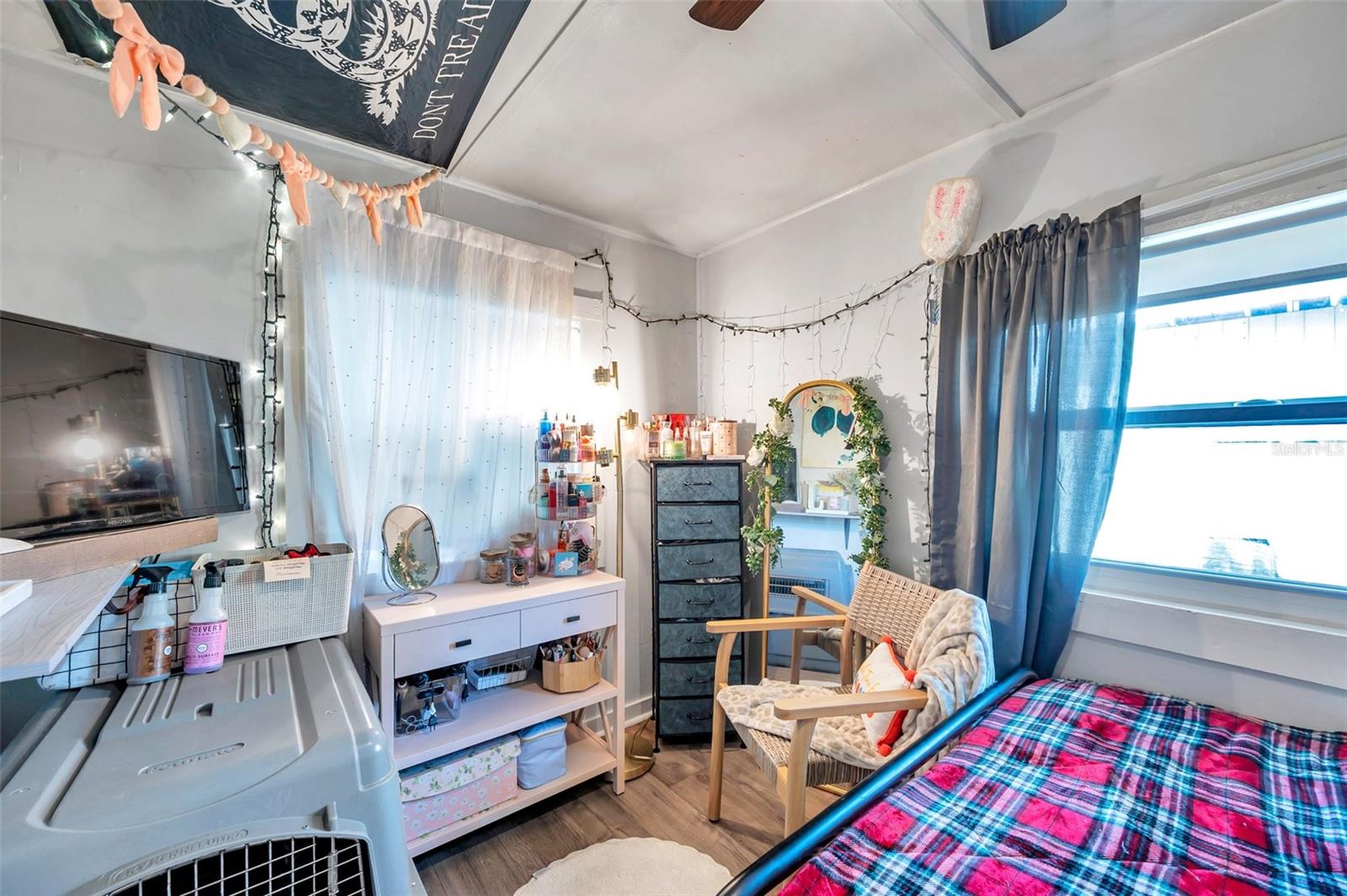 3241 LAUREL AVE, CLEARWATER, FL, 33762