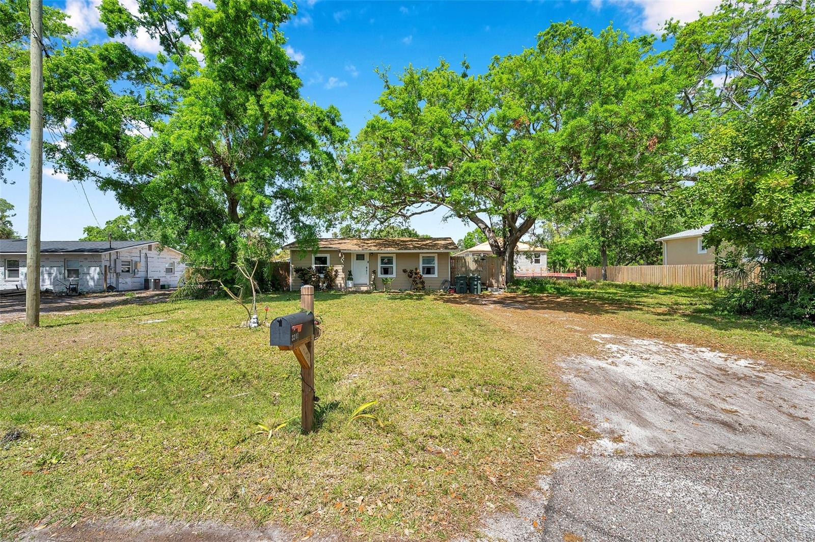 3241 LAUREL AVE, CLEARWATER, FL, 33762