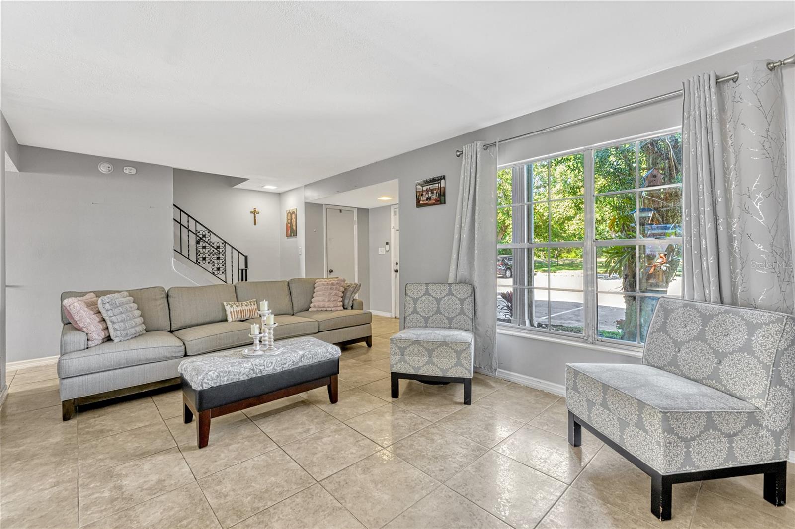 1227 CARRIAGE LN, ORLANDO, FL, 32807