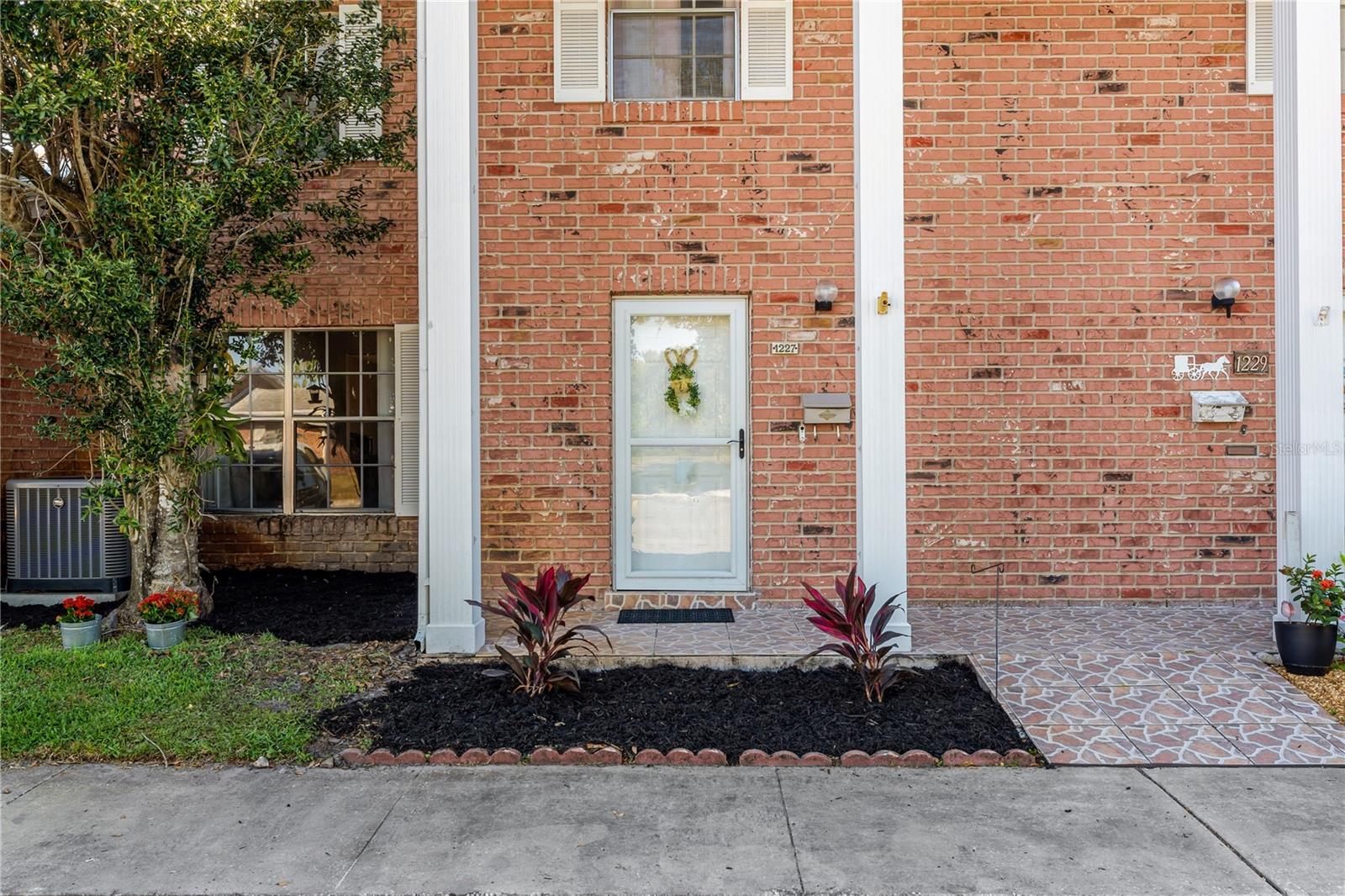 1227 CARRIAGE LN, ORLANDO, FL, 32807