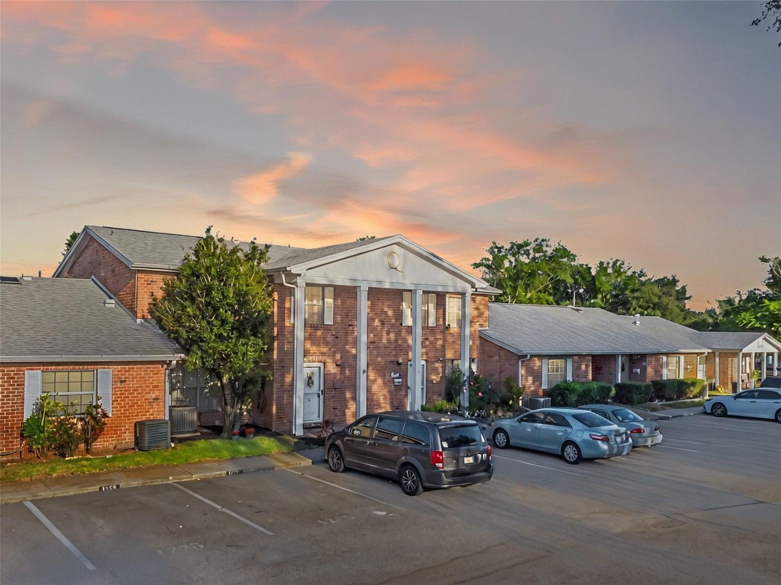 1227 CARRIAGE LN, ORLANDO, FL, 32807