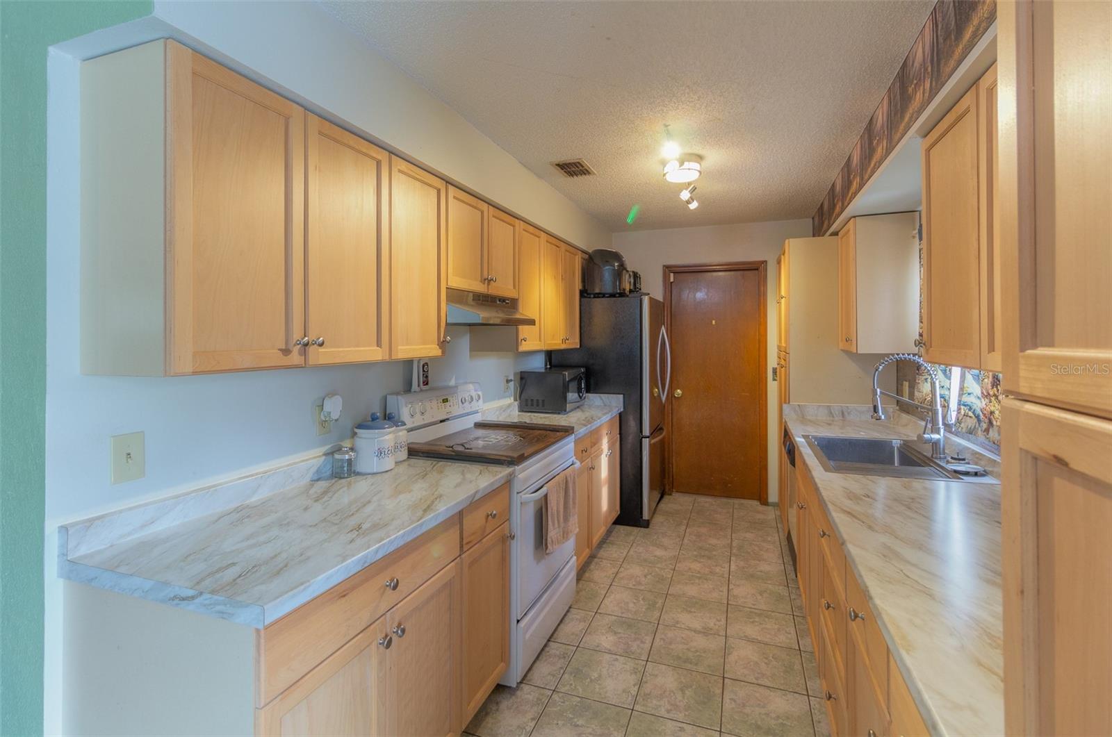 2333 FERN PALM DR, EDGEWATER, FL, 32141