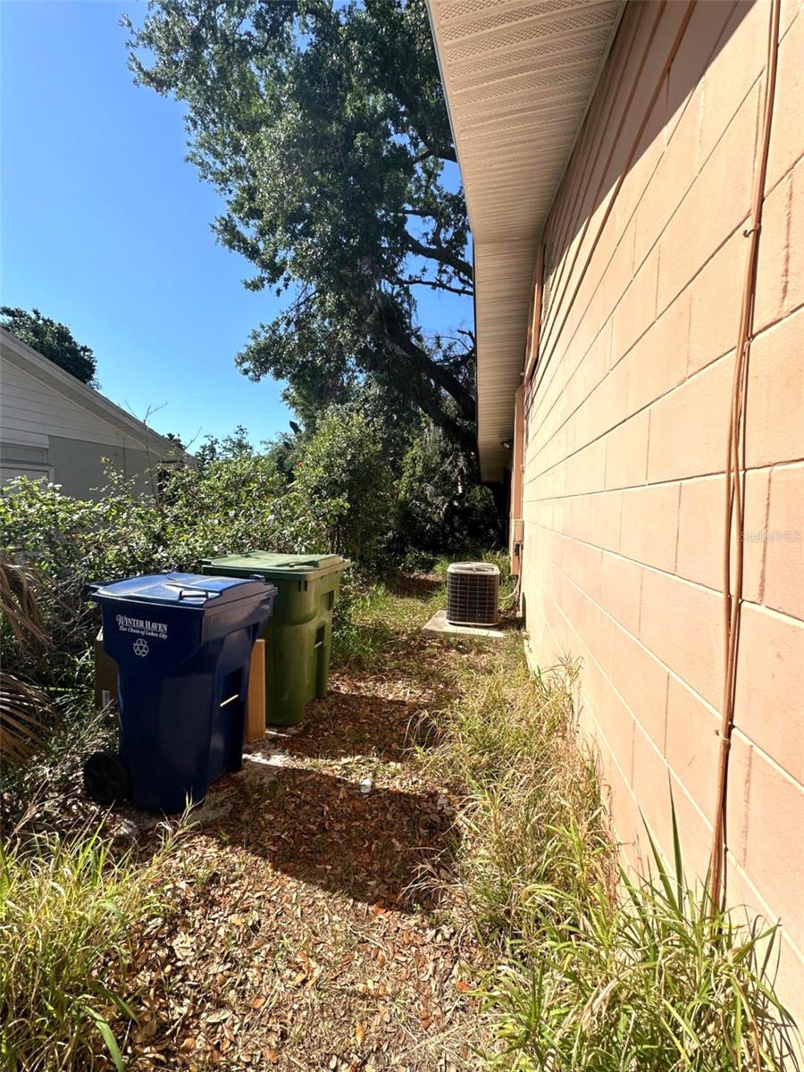 620 SE OLEANDER DR SE, WINTER HAVEN, FL, 33880