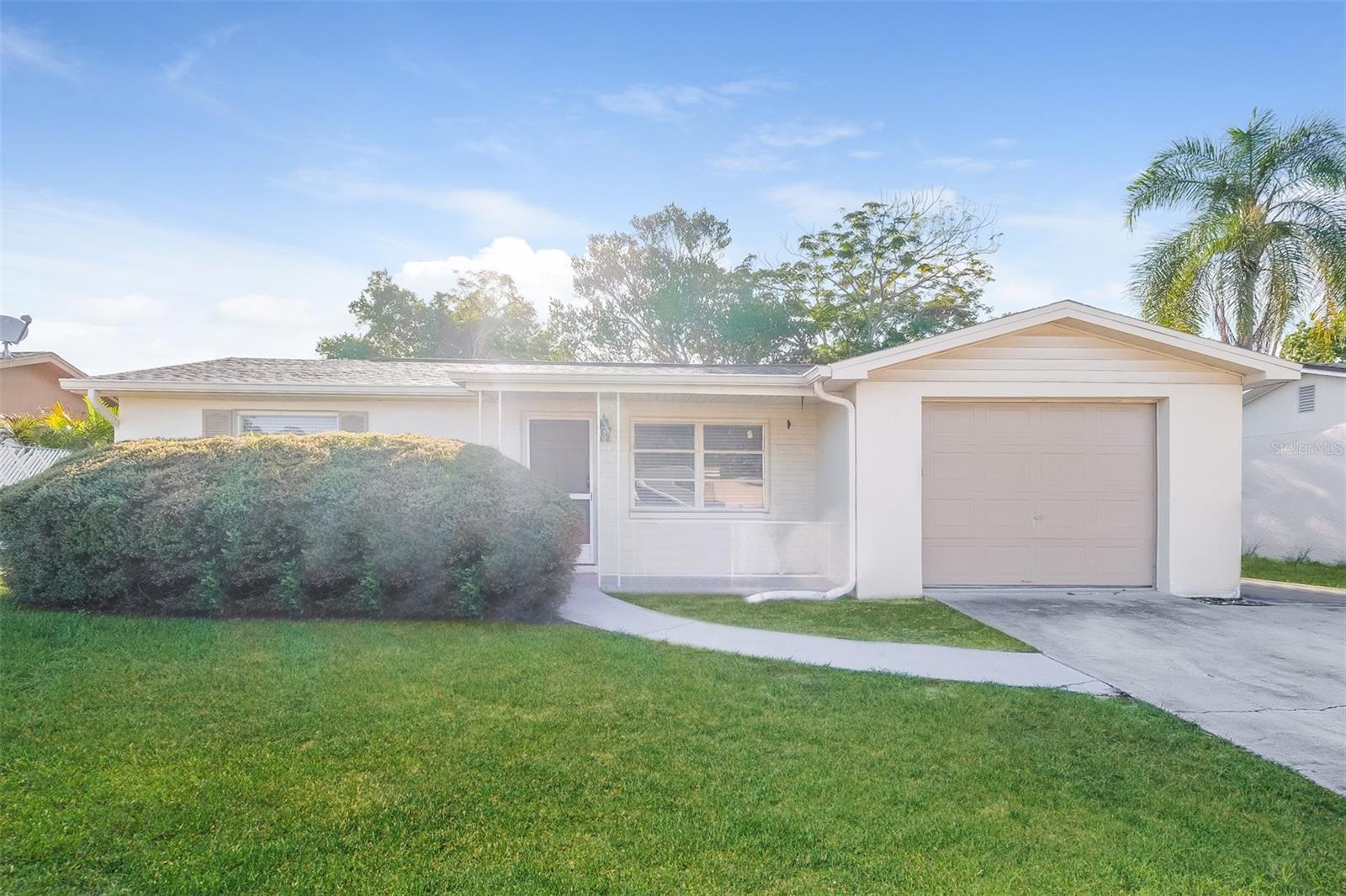 1050 NORMANDY BLVD, HOLIDAY, FL, 34691