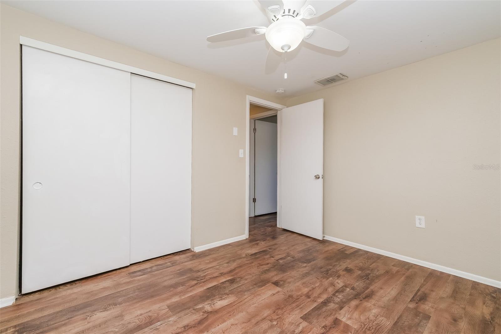 1050 NORMANDY BLVD, HOLIDAY, FL, 34691