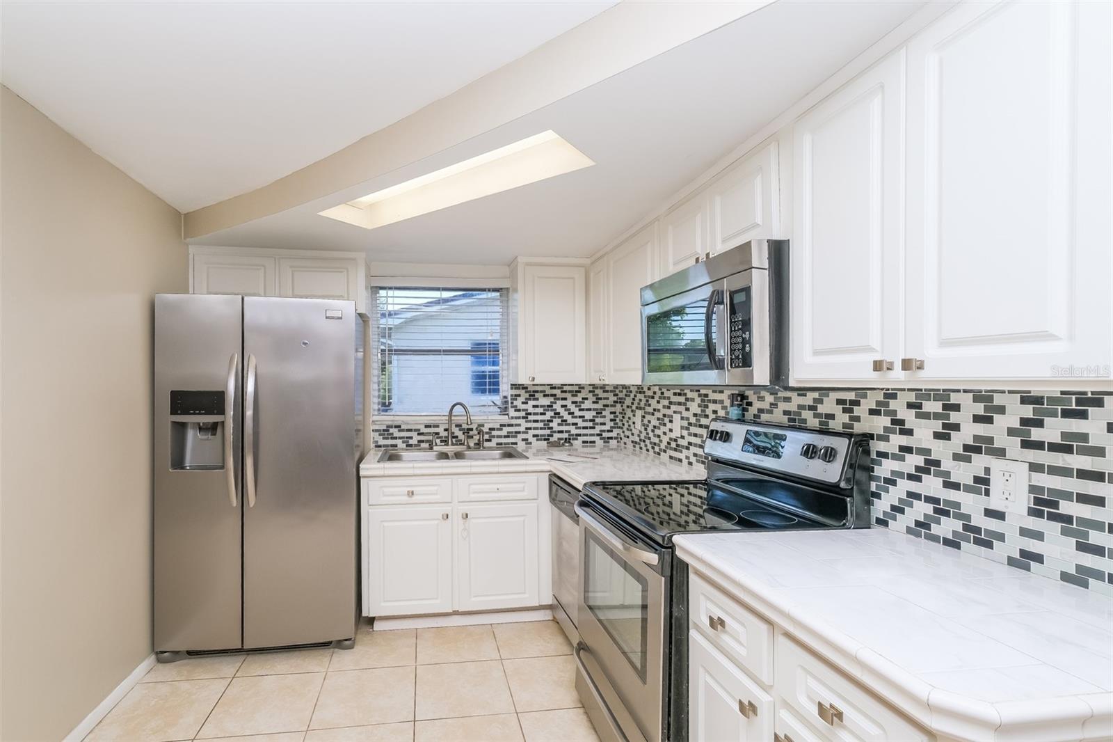 1050 NORMANDY BLVD, HOLIDAY, FL, 34691