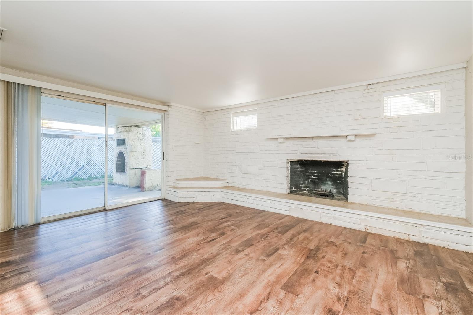 1050 NORMANDY BLVD, HOLIDAY, FL, 34691