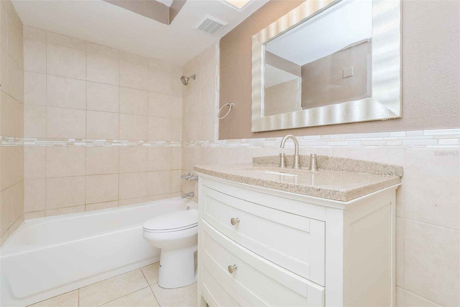 1050 NORMANDY BLVD, HOLIDAY, FL, 34691