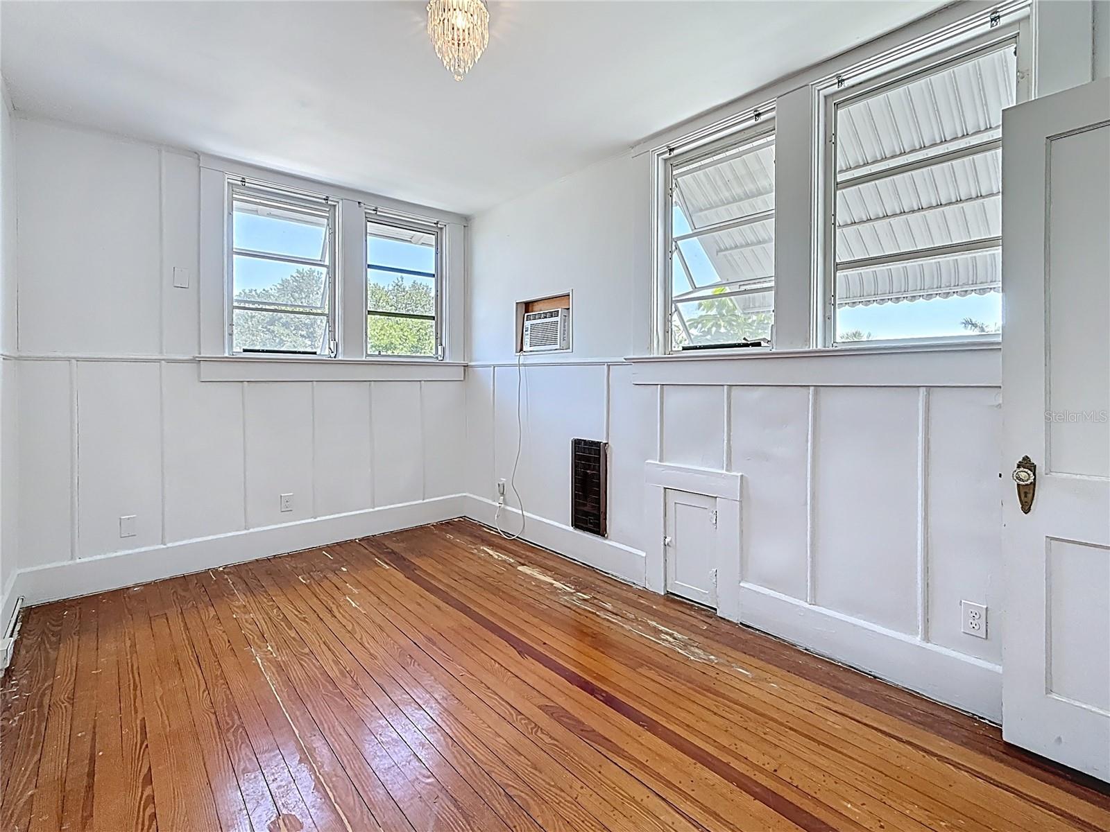 226 16TH AVE SE, ST PETERSBURG, FL, 33701