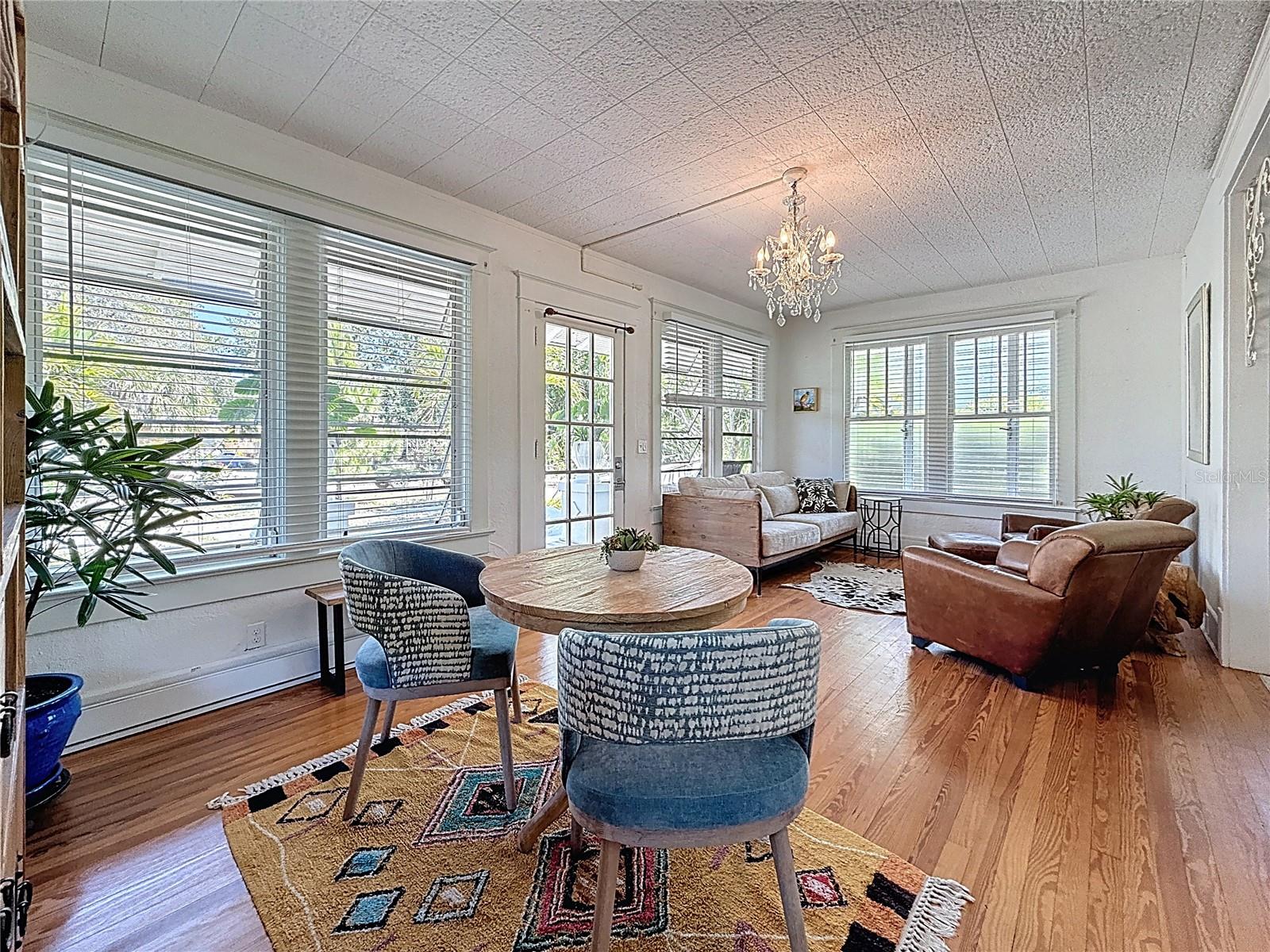 226 16TH AVE SE, ST PETERSBURG, FL, 33701