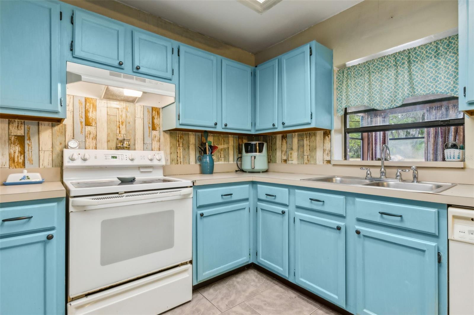 255 KATRINA ST, DE LEON SPRINGS, FL, 32130