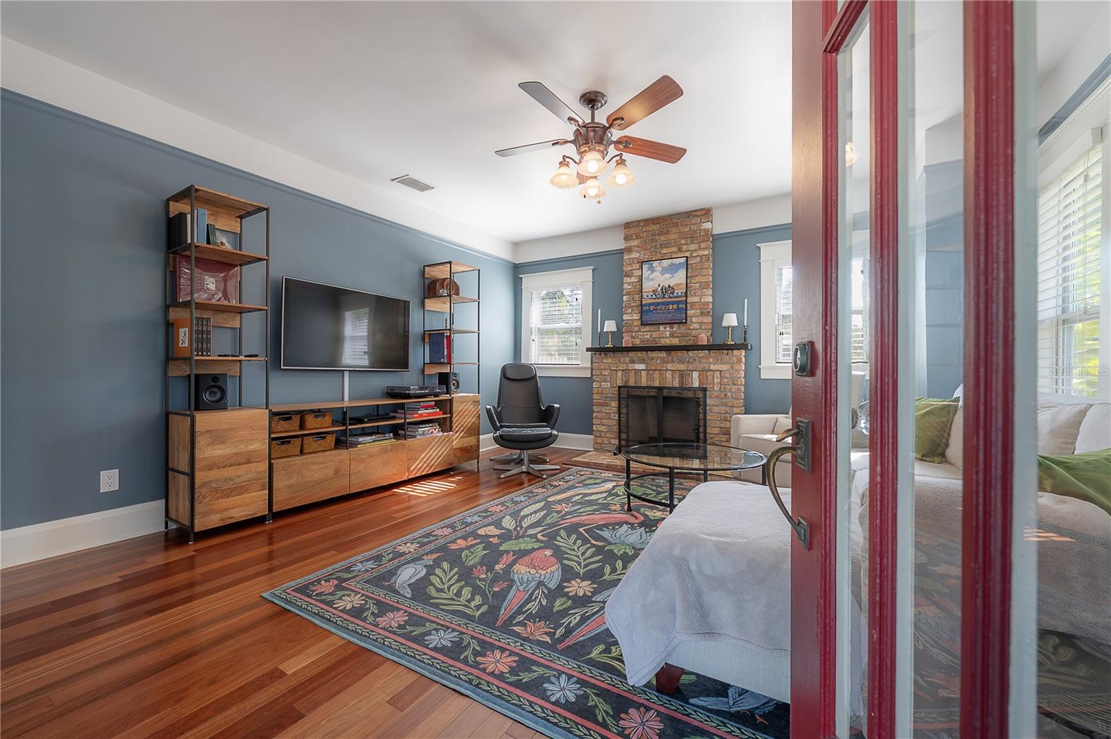 121 W MOHAWK AVE, TAMPA, FL, 33604