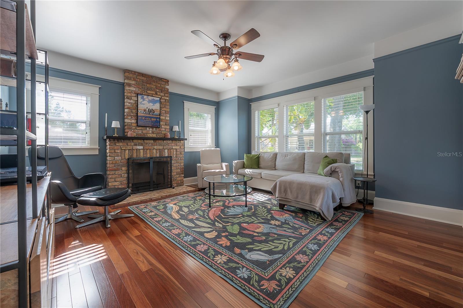 121 W MOHAWK AVE, TAMPA, FL, 33604