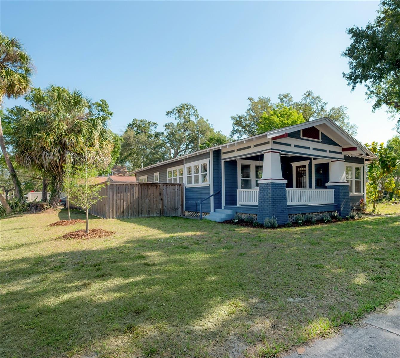 121 W MOHAWK AVE, TAMPA, FL, 33604