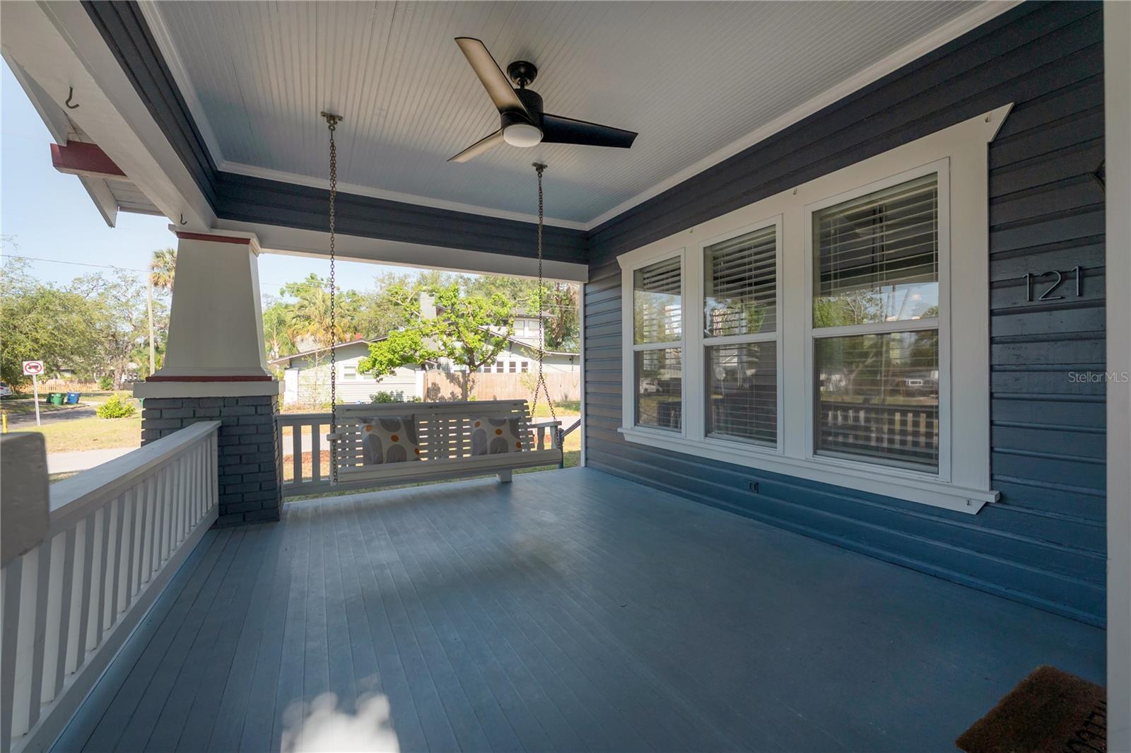 121 W MOHAWK AVE, TAMPA, FL, 33604