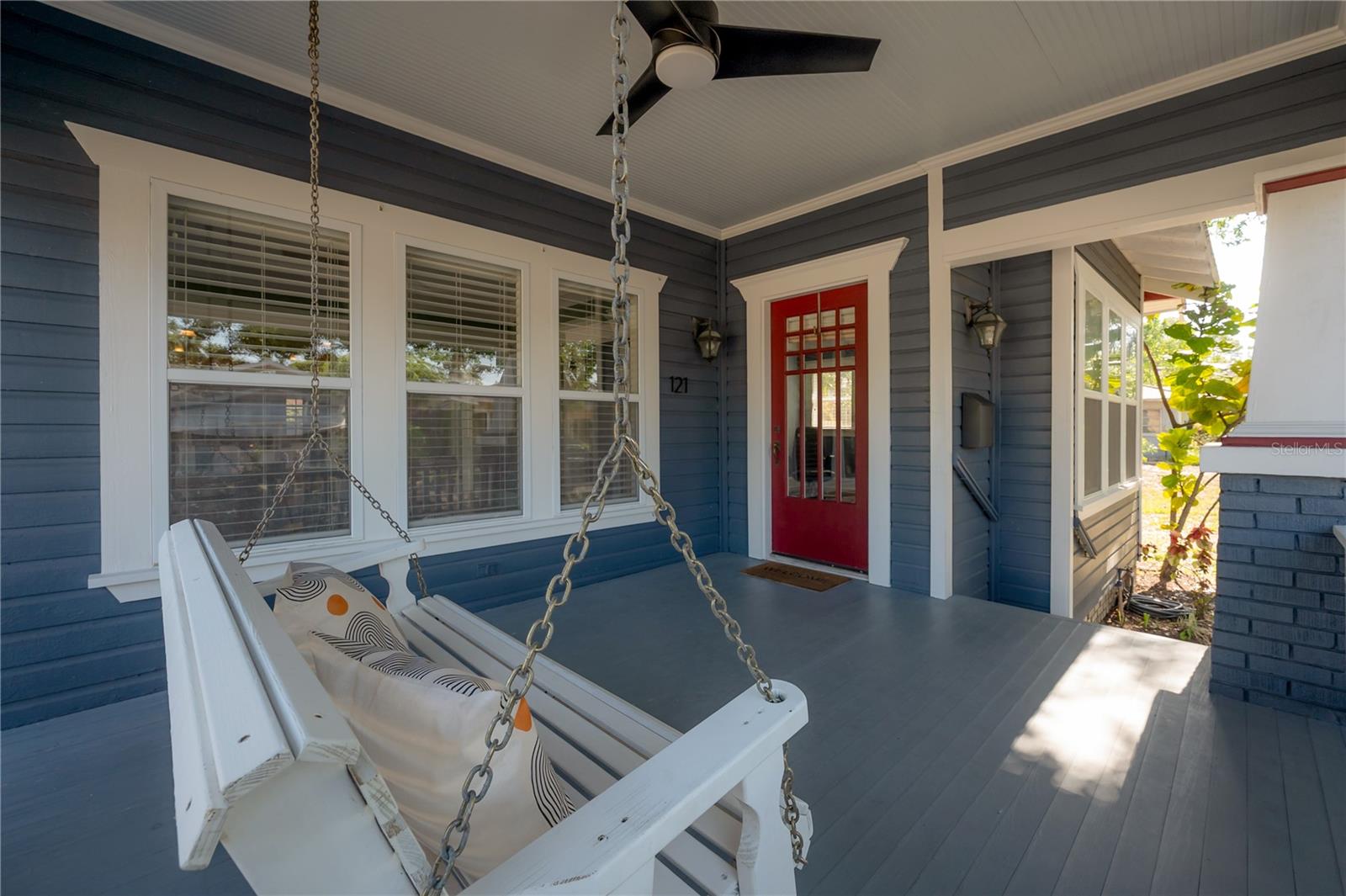 121 W MOHAWK AVE, TAMPA, FL, 33604