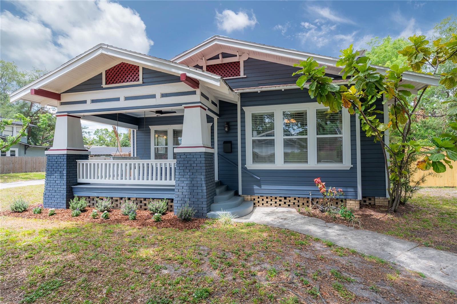 121 W MOHAWK AVE, TAMPA, FL, 33604