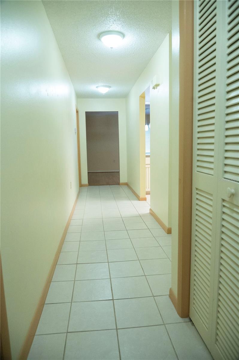 446 LAKE CAROLYN CIR, LAKELAND, FL, 33813