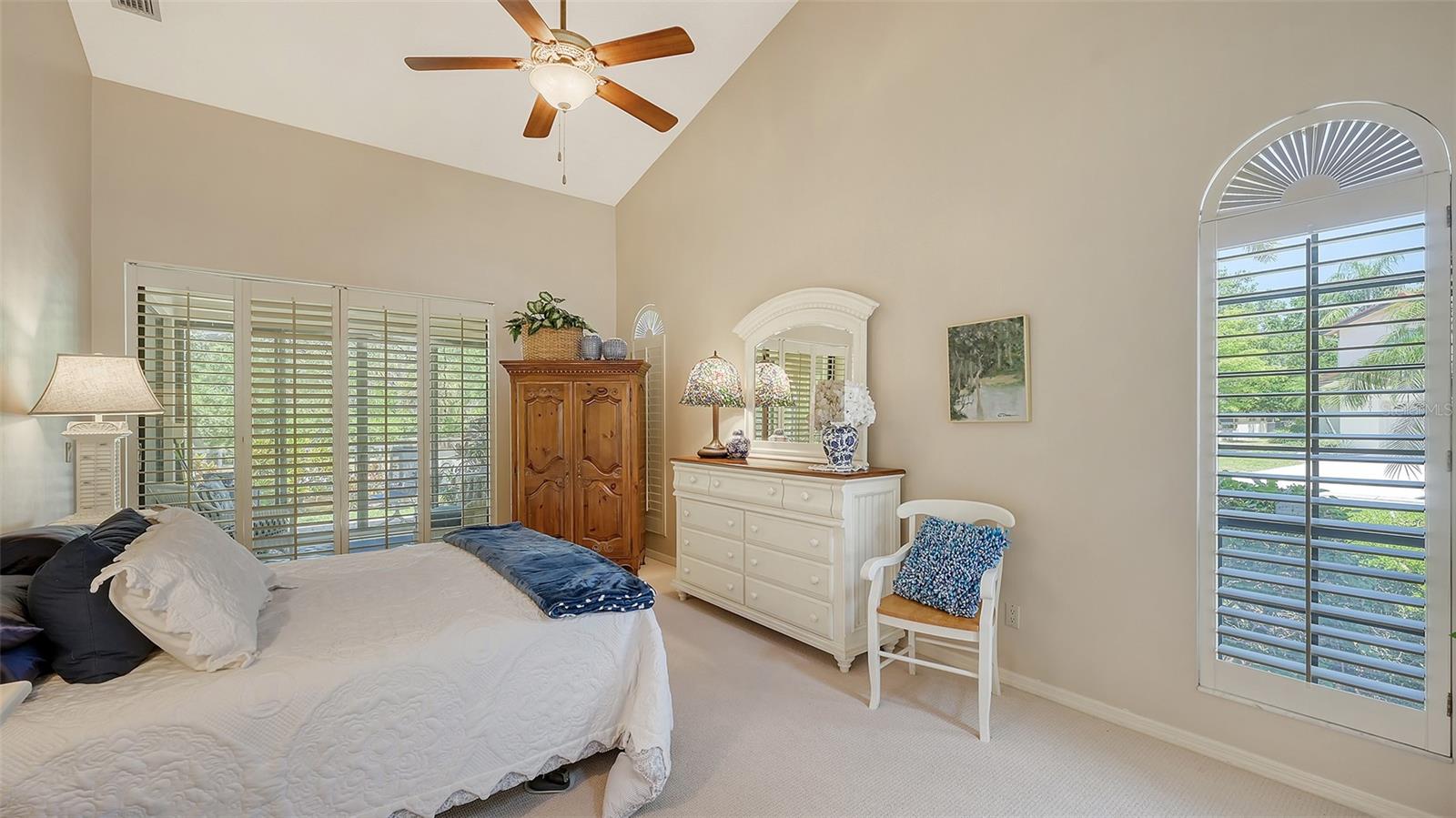 A4649709 Property Photo