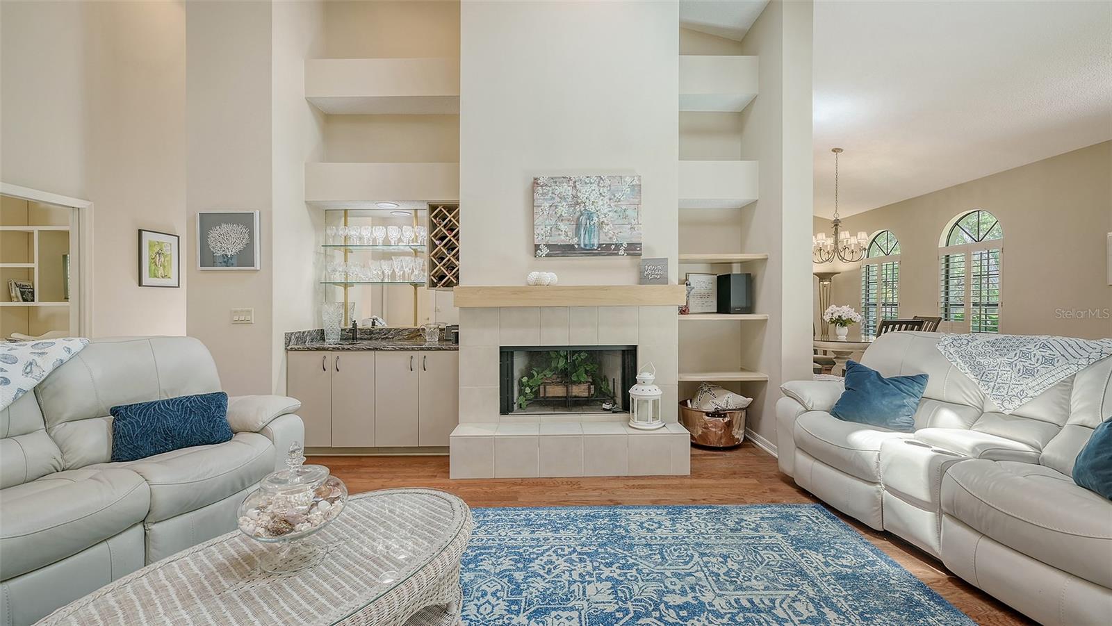A4649709 Property Photo