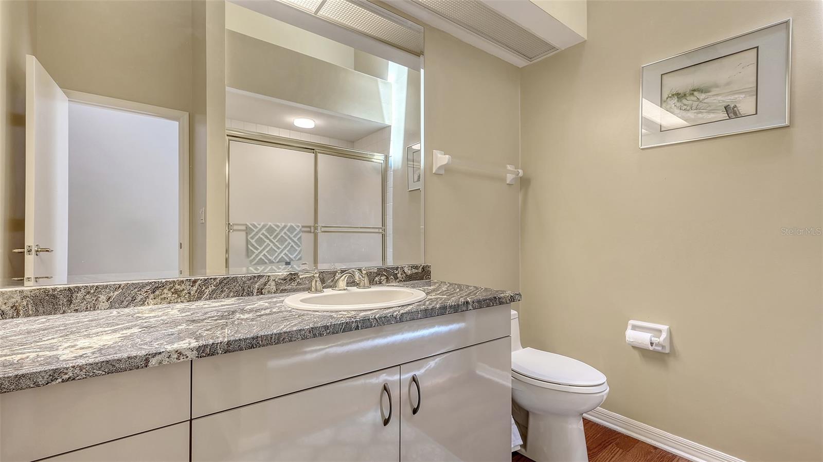 A4649709 Property Photo