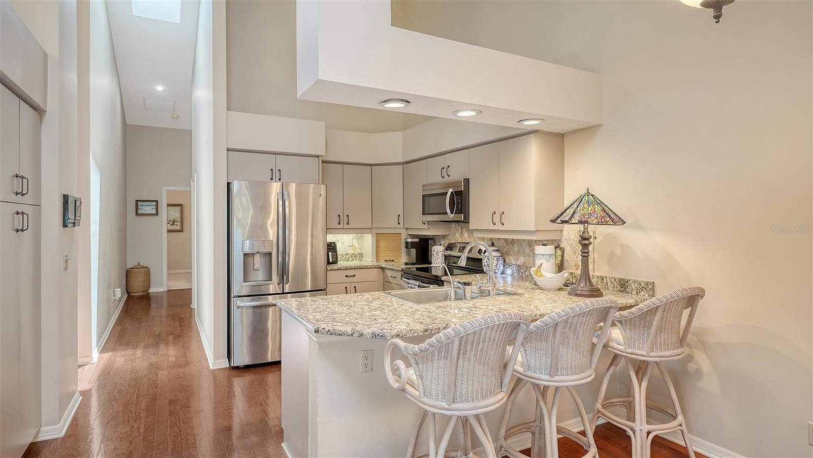 A4649709 Property Photo
