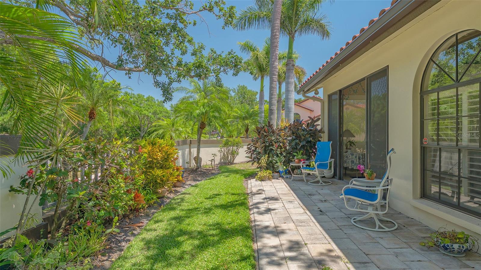 A4649709 Property Photo