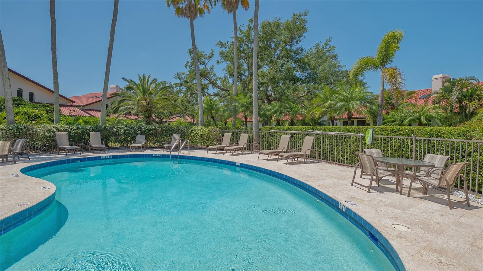 A4649709 Property Photo