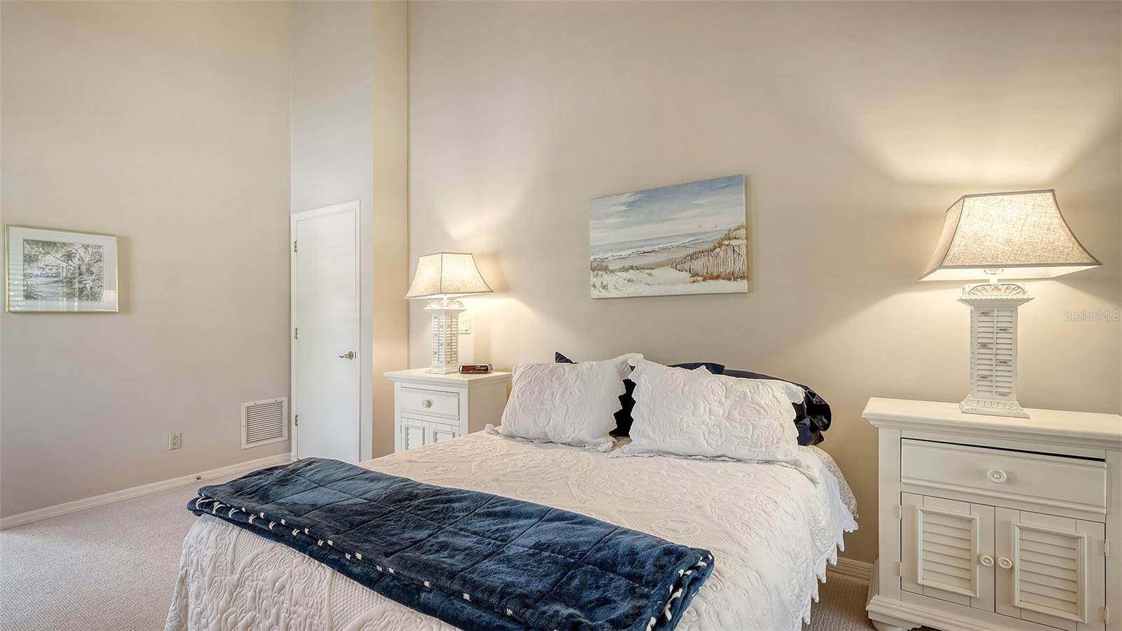 A4649709 Property Photo