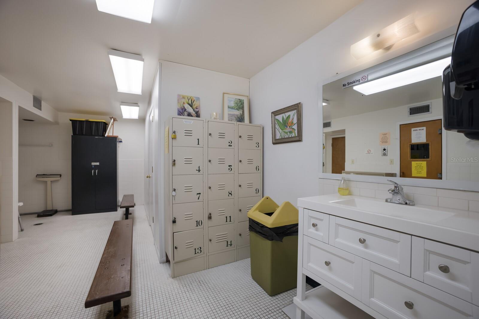 5625 15TH AVE W, BRADENTON, FL, 34209