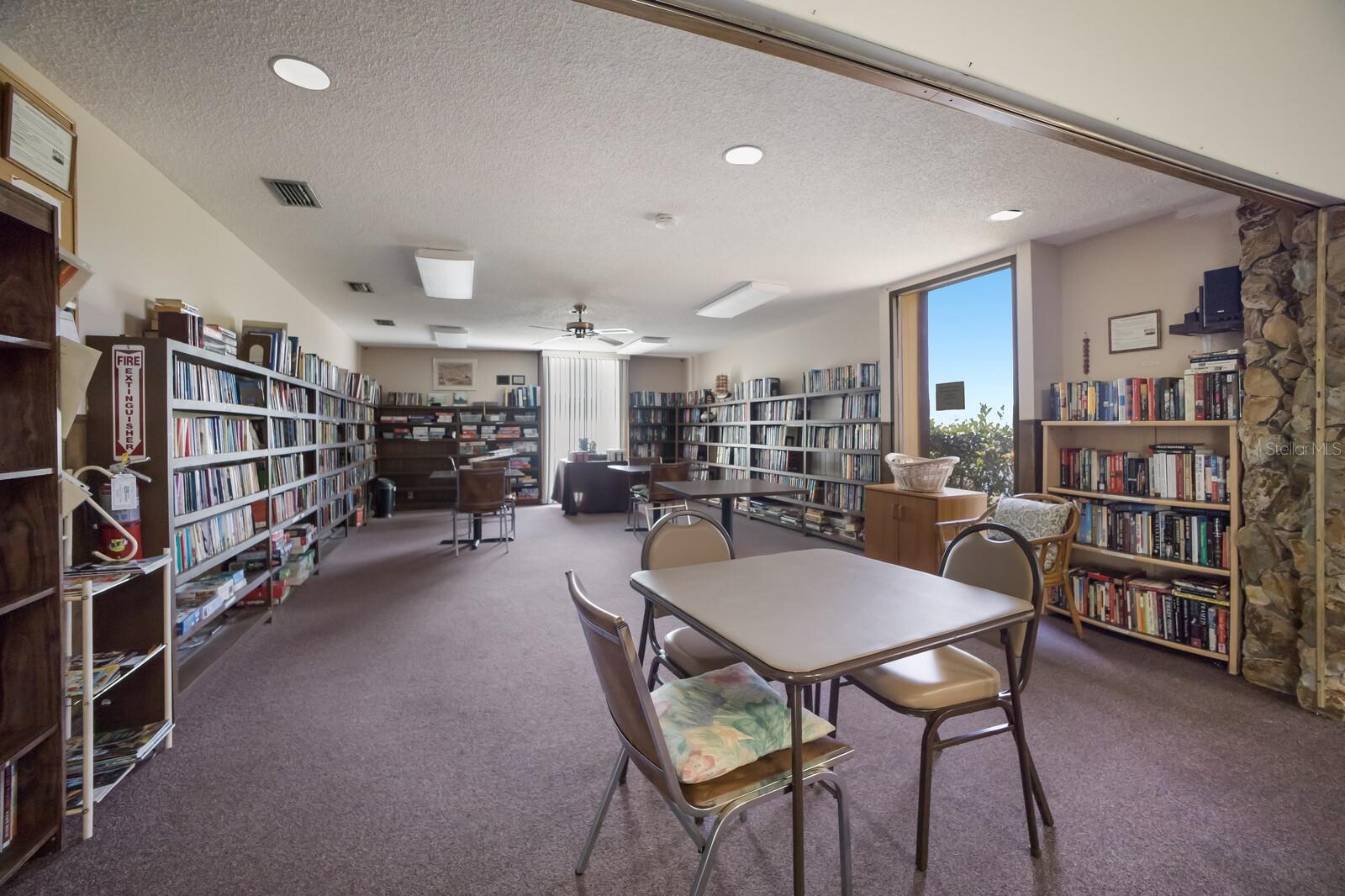 5625 15TH AVE W, BRADENTON, FL, 34209