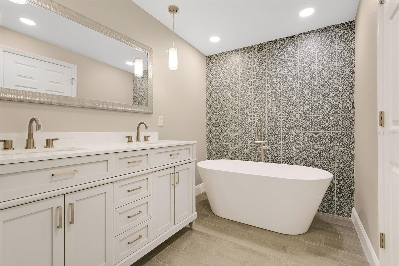 3713 DOVER ST, ORLANDO, FL, 32806