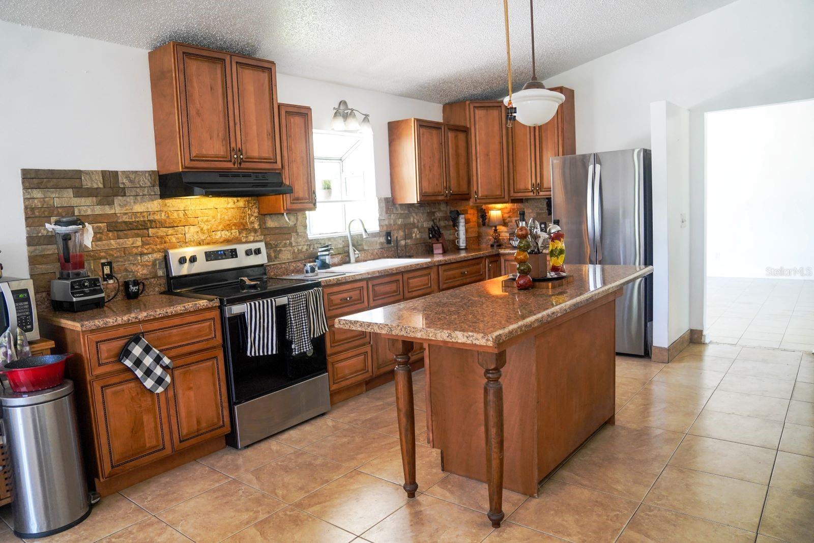 1890 NW 167TH PL, TRENTON, FL, 32693