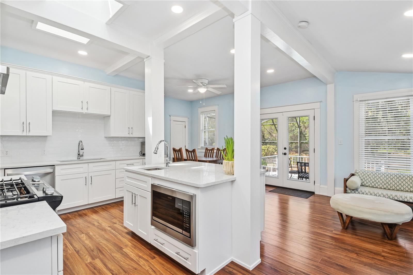 404 N CLARA AVE, DELAND, FL, 32720