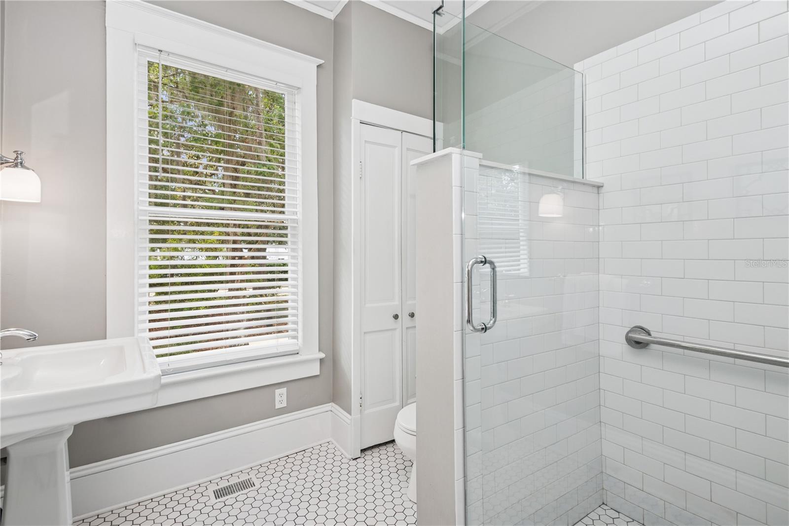 404 N CLARA AVE, DELAND, FL, 32720