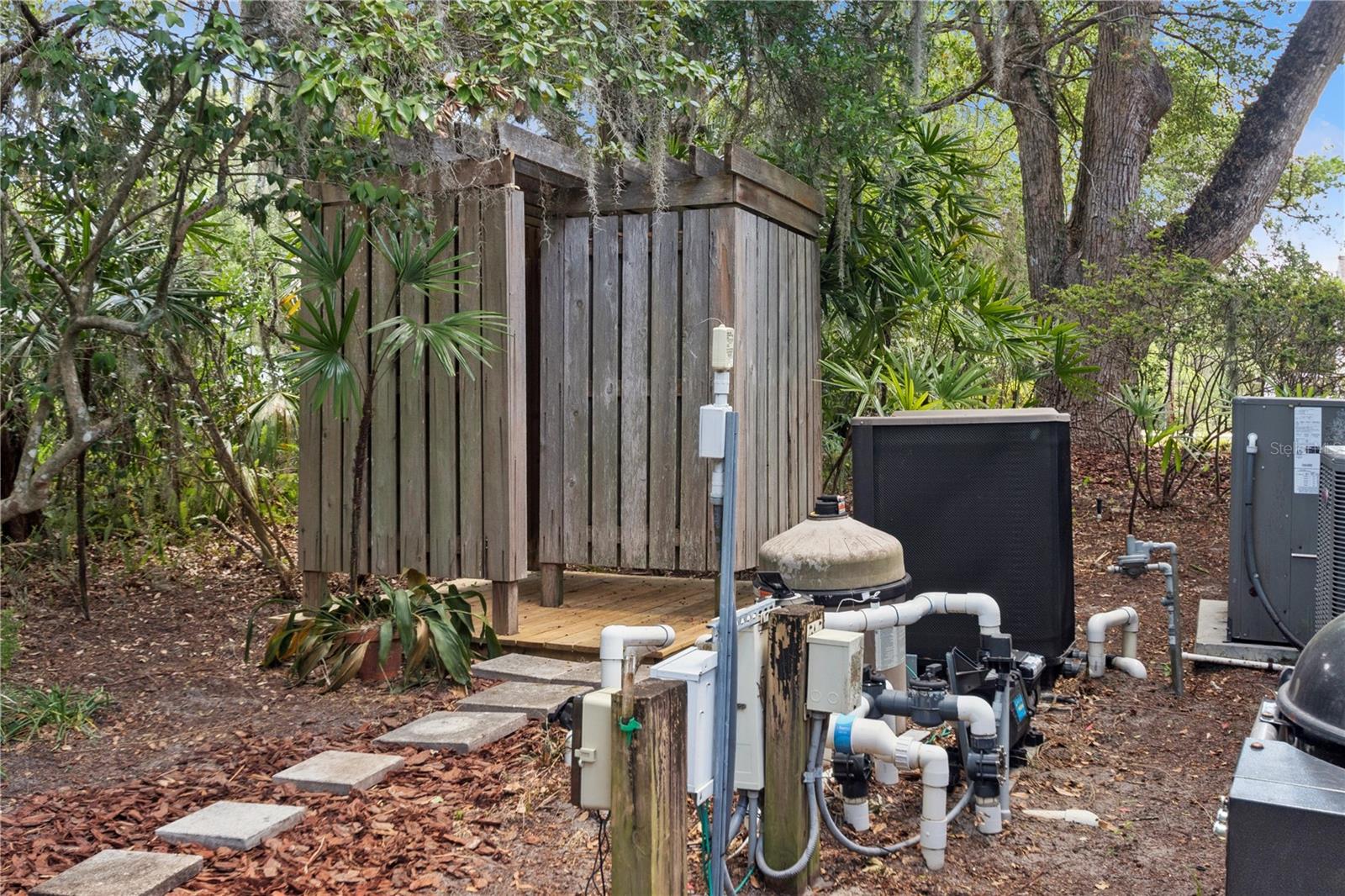 404 N CLARA AVE, DELAND, FL, 32720