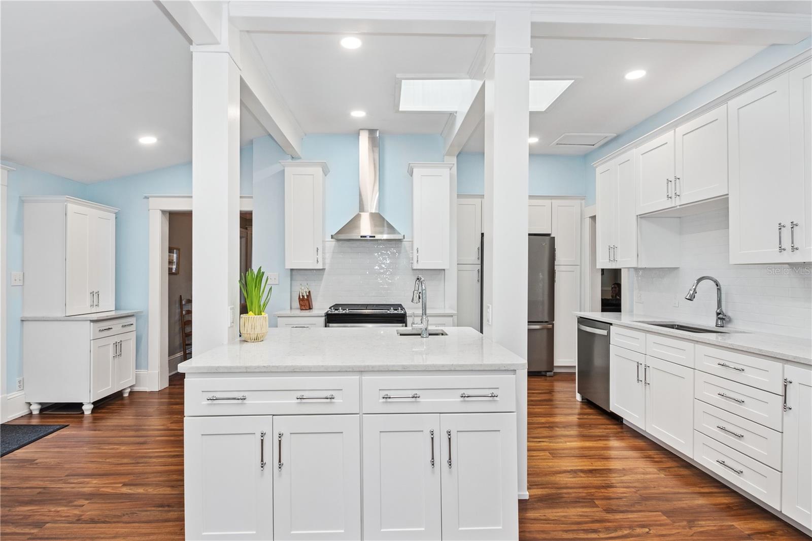 404 N CLARA AVE, DELAND, FL, 32720