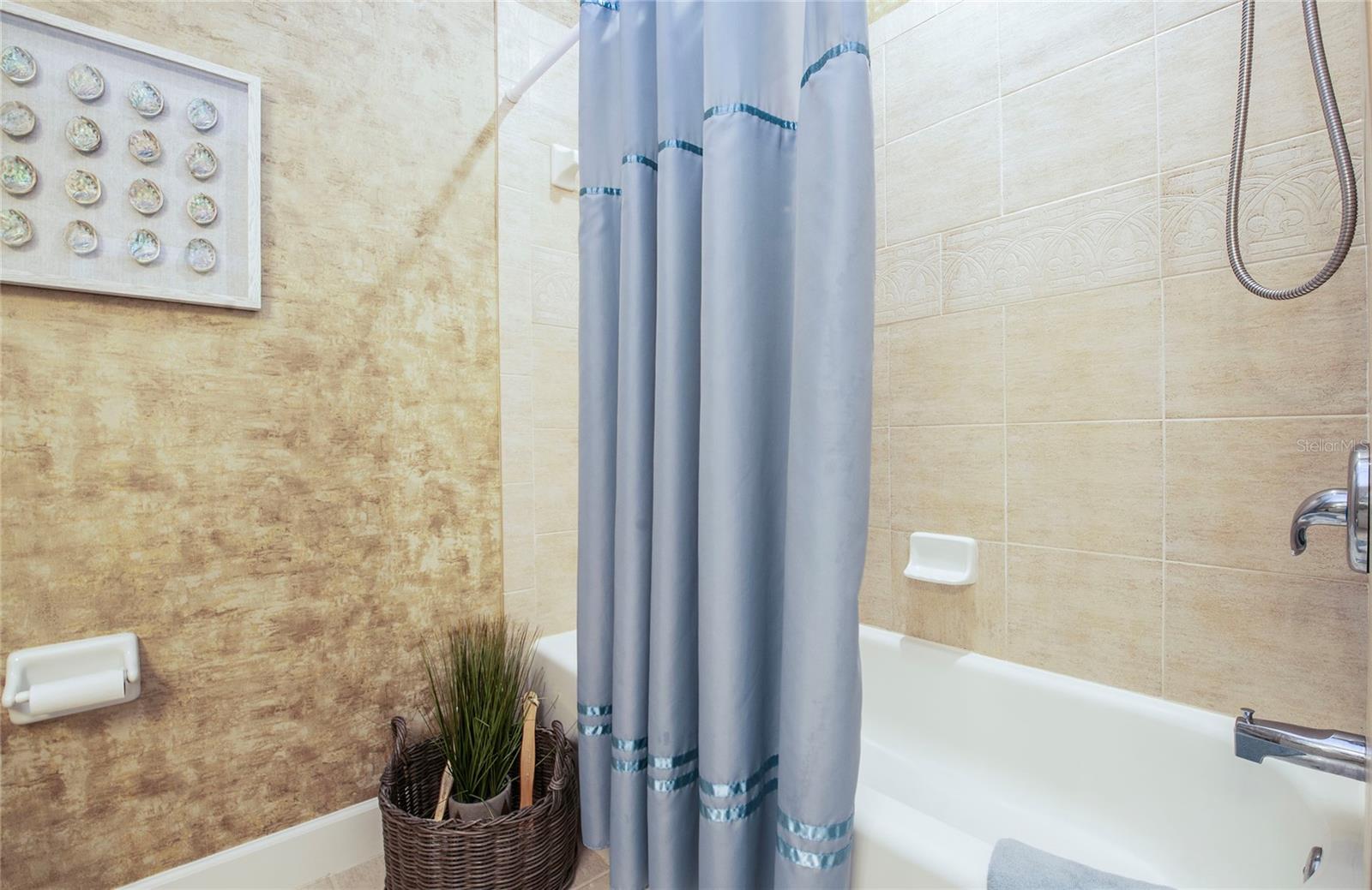 6303 VISTA VERDE DR E, GULFPORT, FL, 33707