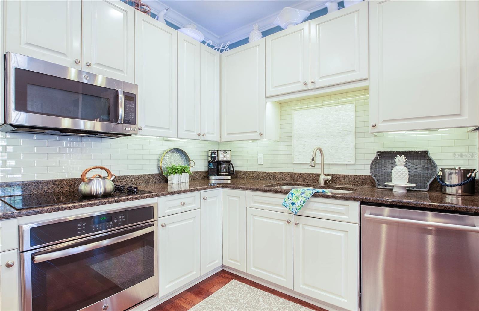 6303 VISTA VERDE DR E, GULFPORT, FL, 33707