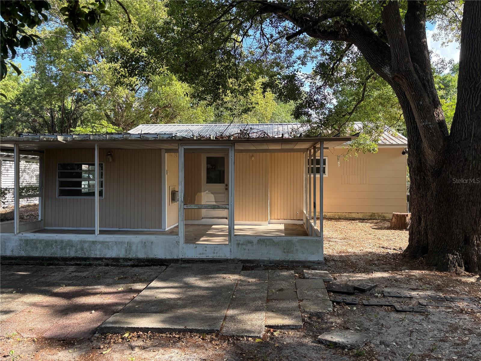 1106 WOODLAWN AVE, PLANT CITY, FL, 33563