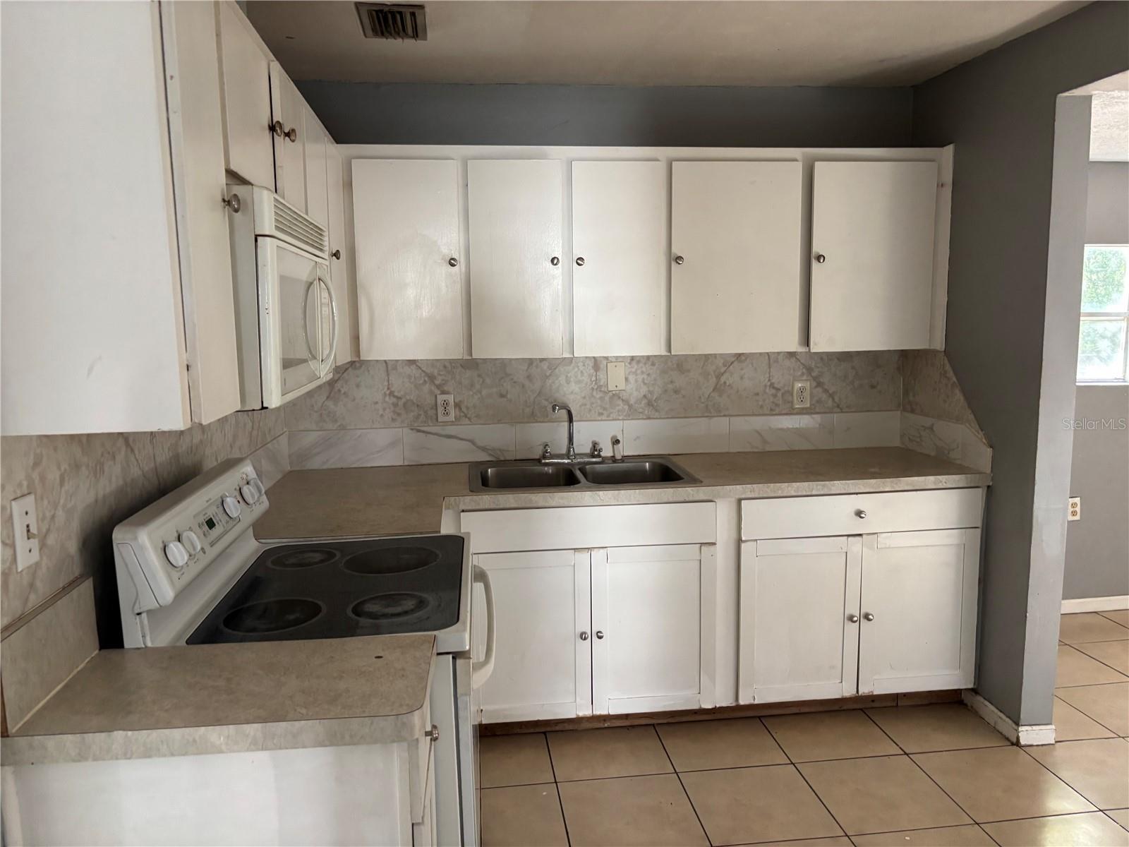 1106 WOODLAWN AVE, PLANT CITY, FL, 33563