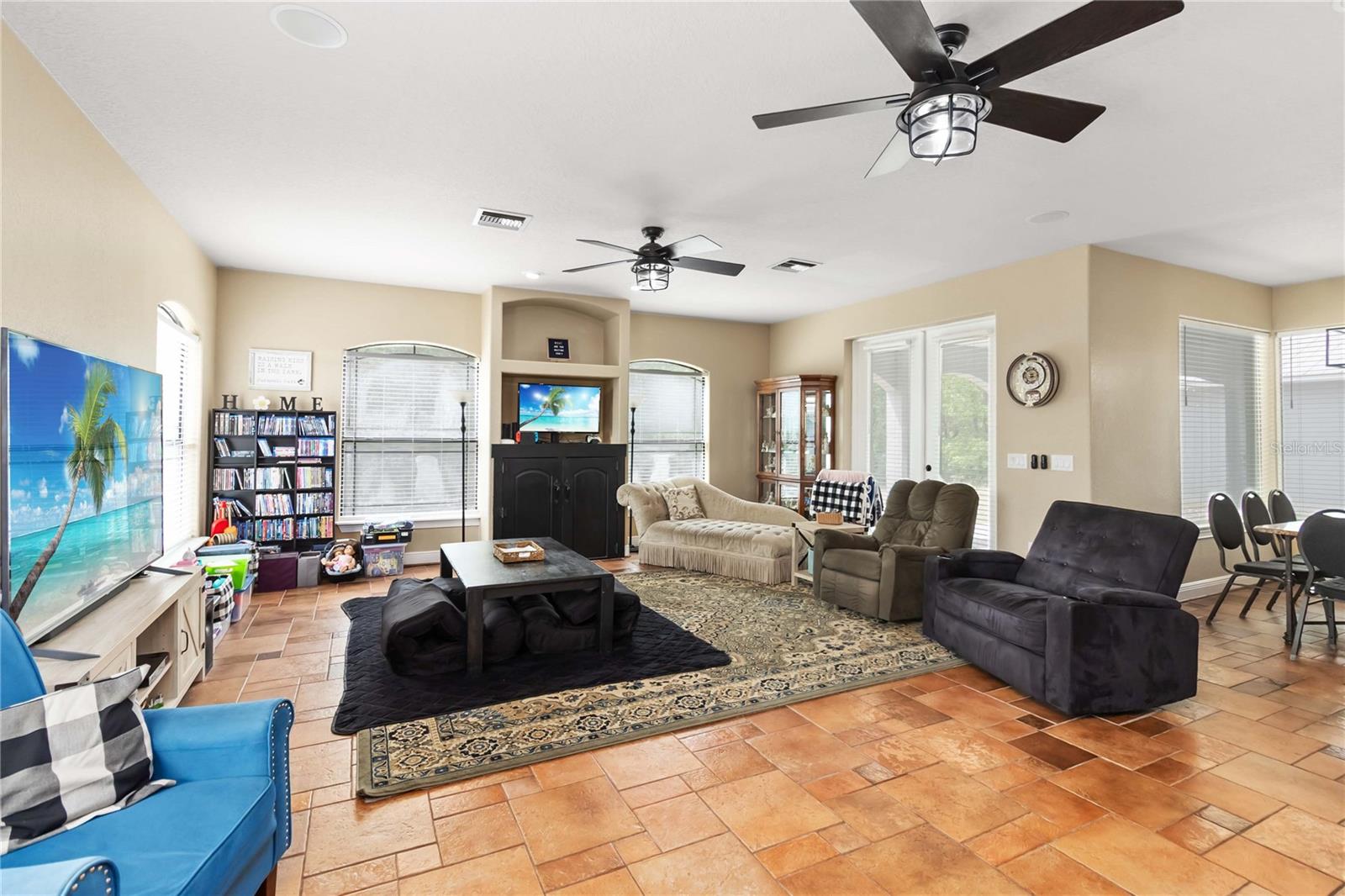 5920 EDGERTON AVE, ORLANDO, FL, 32833