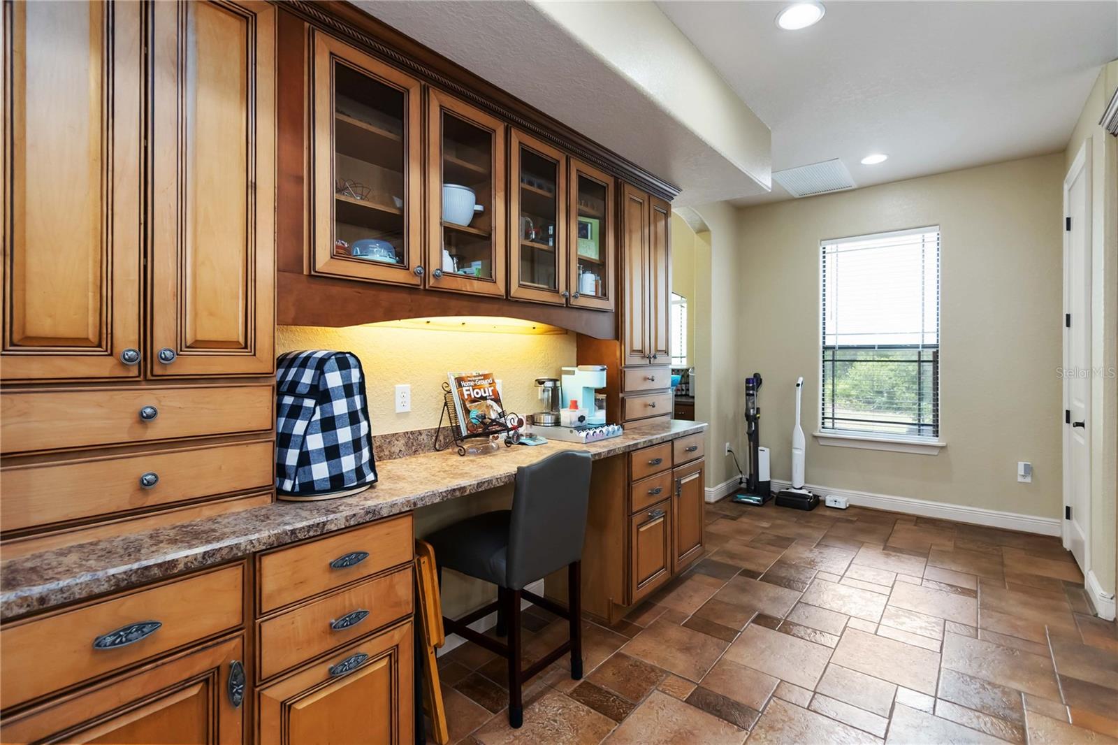 5920 EDGERTON AVE, ORLANDO, FL, 32833