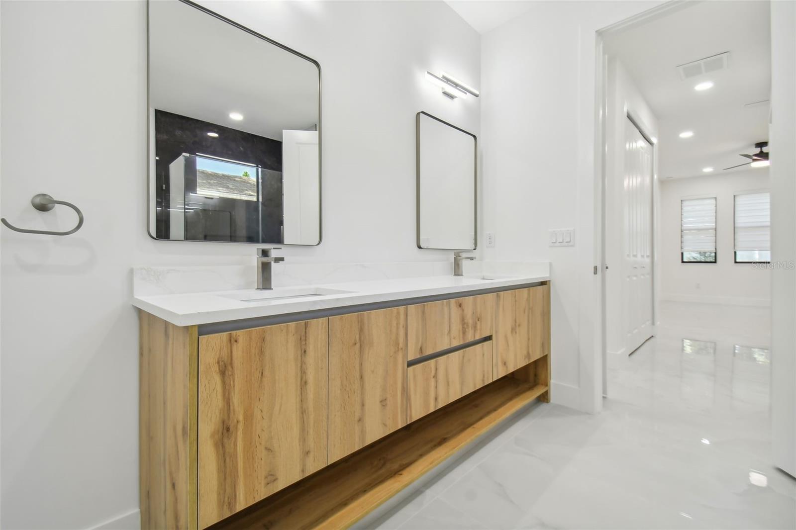 5406 N PERSHING PL, TAMPA, FL, 33603