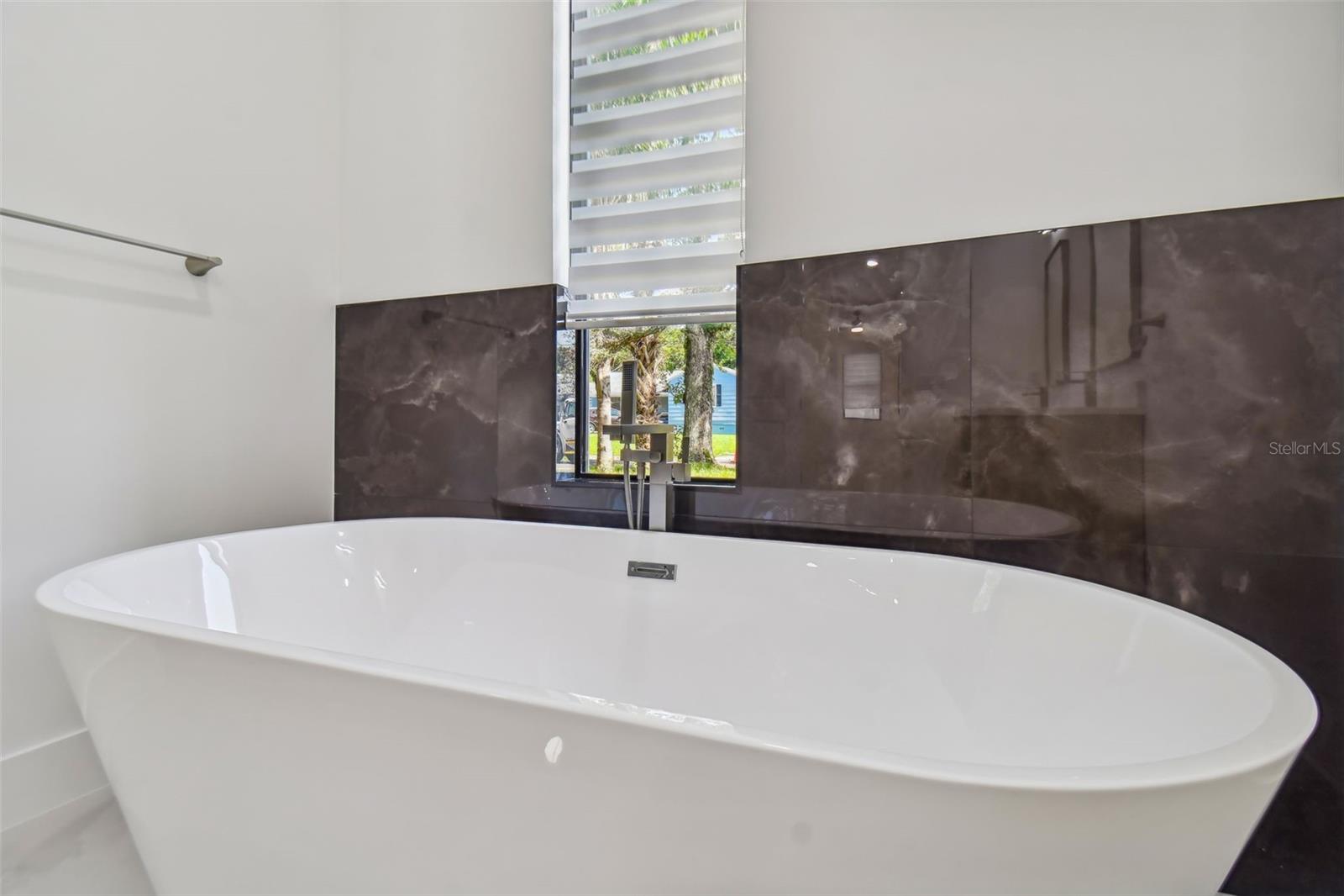 5406 N PERSHING PL, TAMPA, FL, 33603