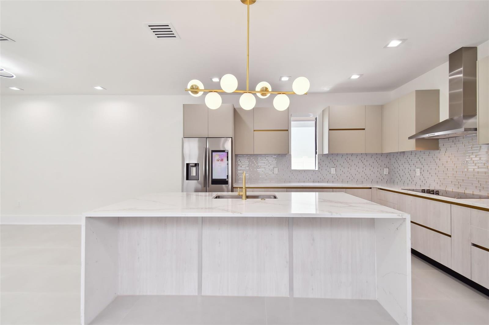 5406 N PERSHING PL, TAMPA, FL, 33603