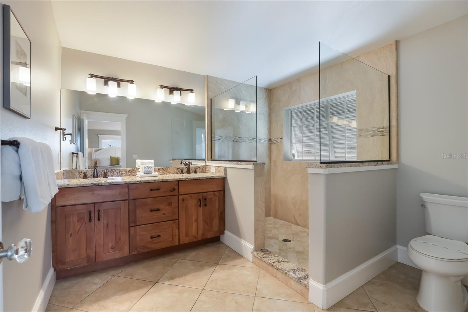 A4649747 Property Photo