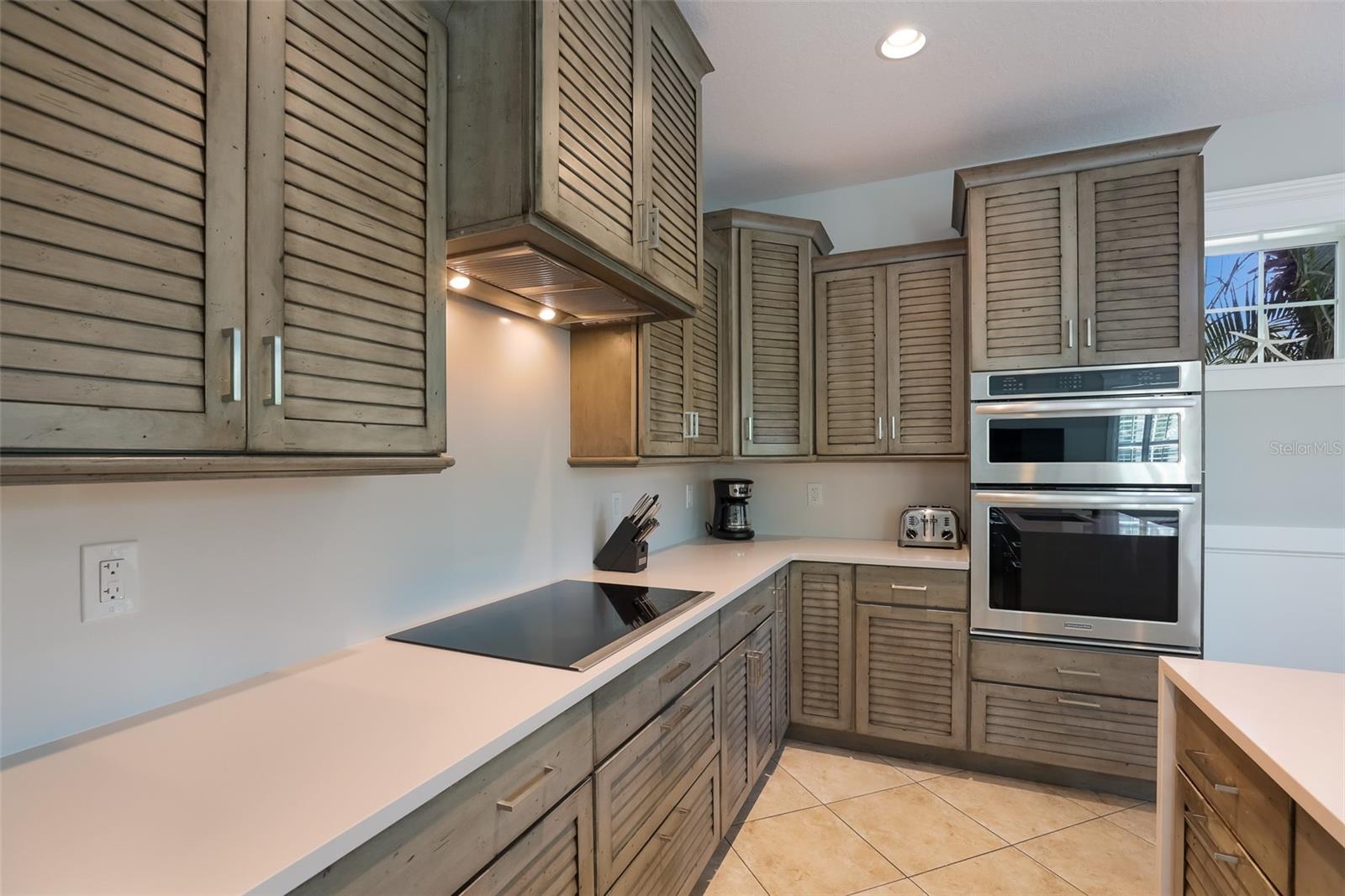 A4649747 Property Photo