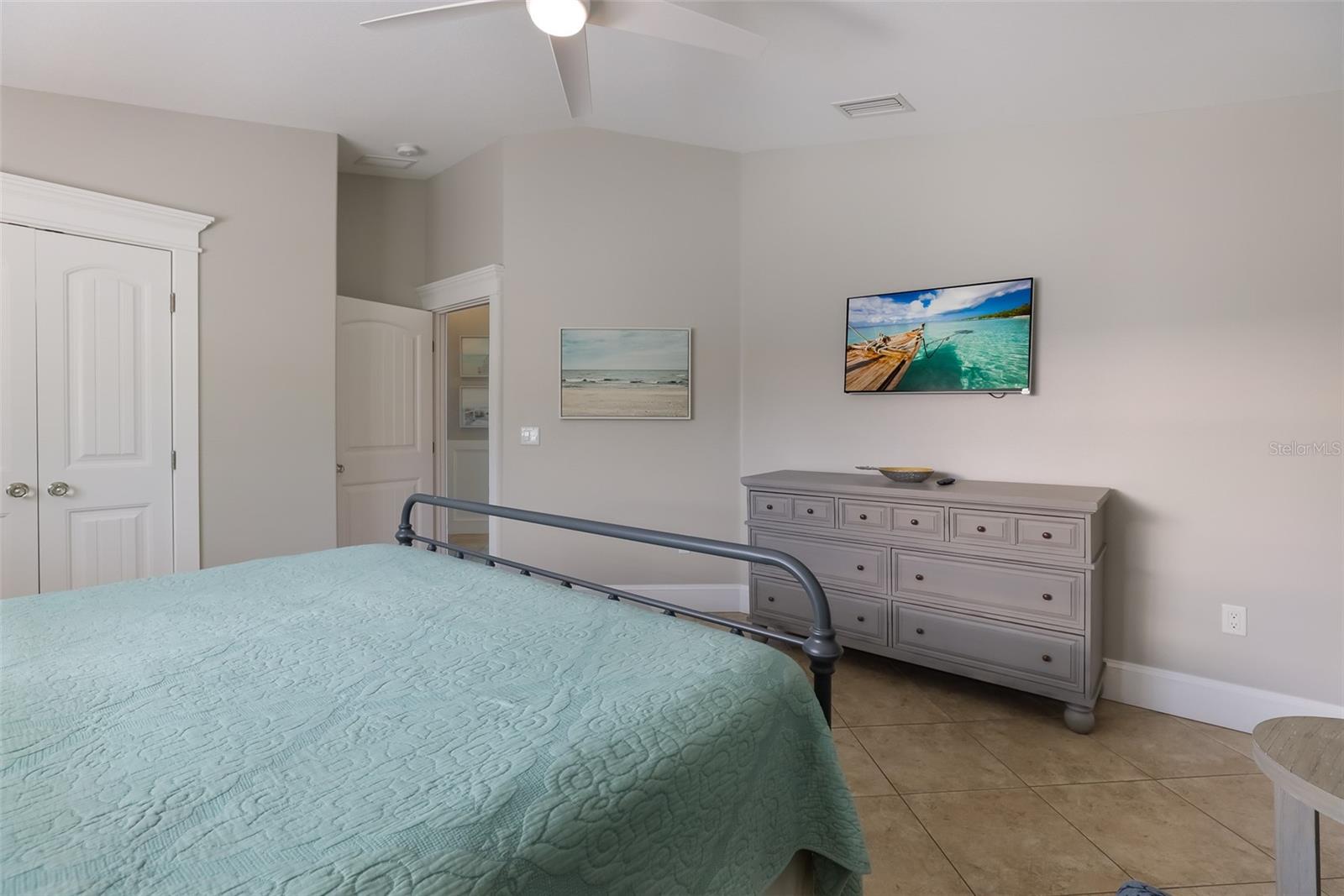 A4649747 Property Photo