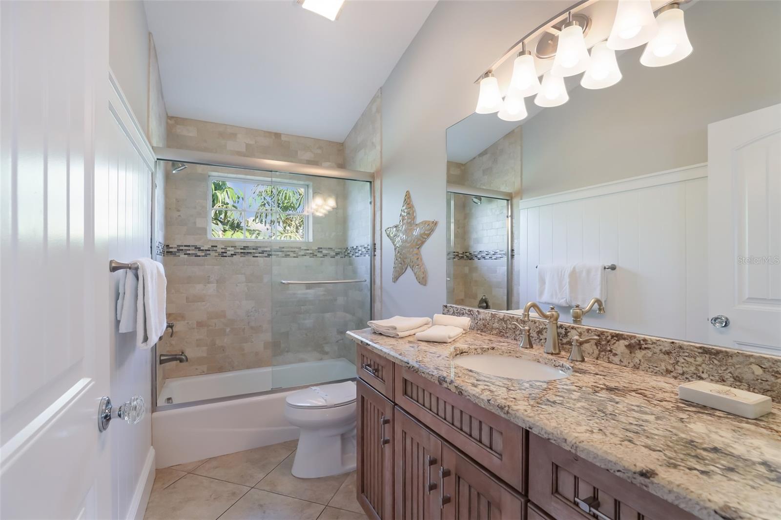 A4649747 Property Photo